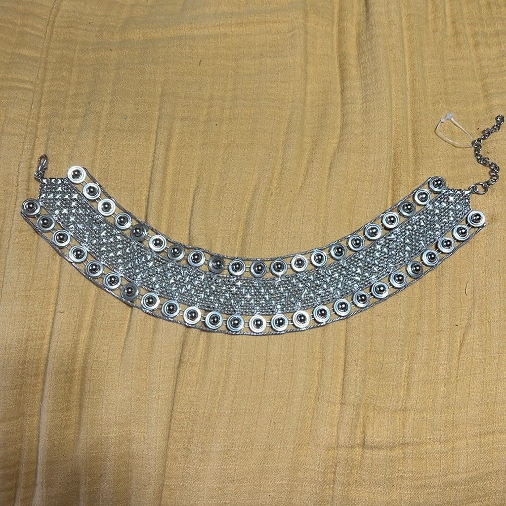 Chic Silver Statement Necklace
